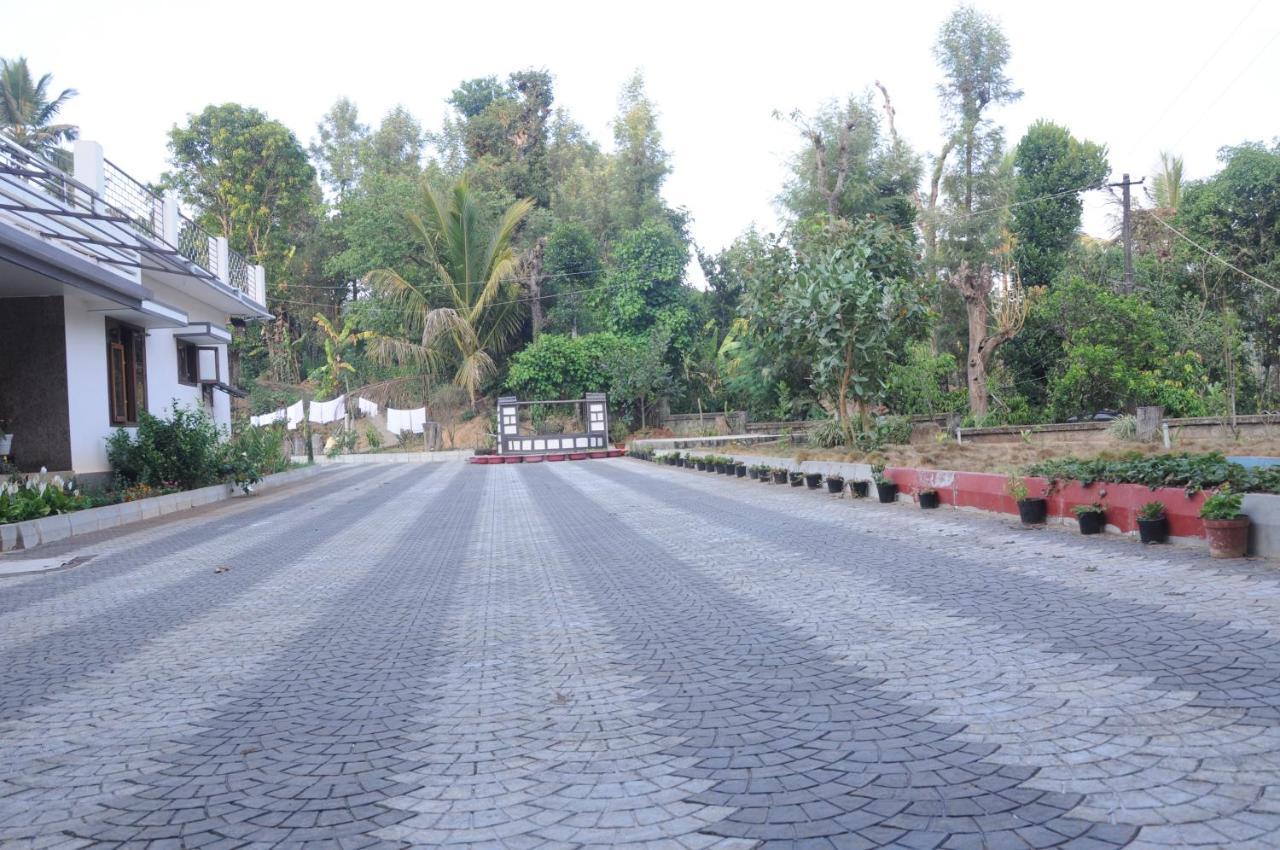 Misty Retreat Apartment Madikeri Luaran gambar